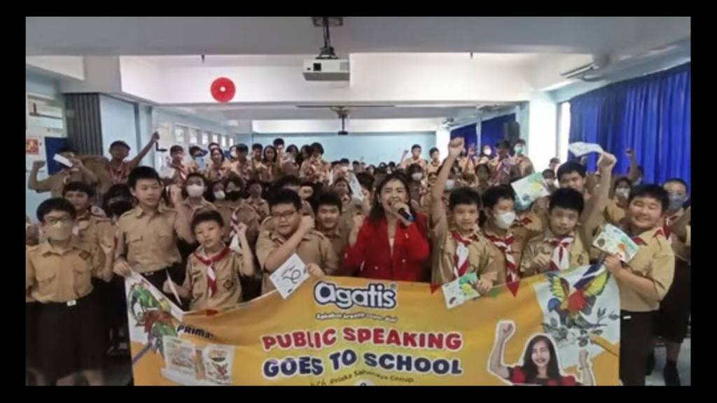 Priska Sahanaya dan AGATIS Berikan Training Public Speaking di SD Santo&nbsp;Yakobus
