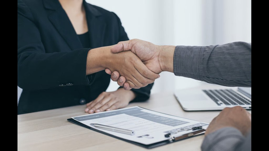 Panduan Menyusun Kontrak Kerja yang Sesuai Hukum di&nbsp;Indonesia