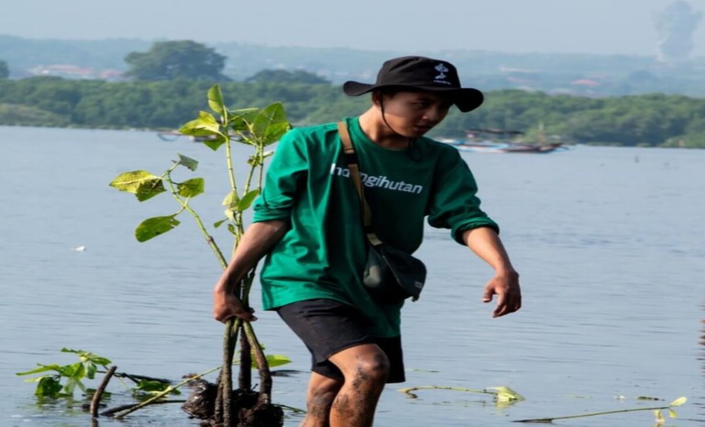 LindungiHutan Luncurkan Program POLUTREE untuk Pengurangan&nbsp;Emisi